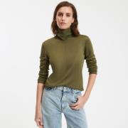 Pull col roulé en fine maille
