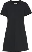 Robe T-shirt courte, manches courtes